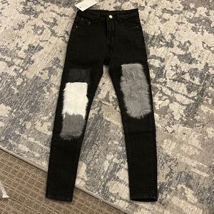 Fur patch fashion style skinny jeans